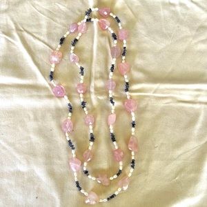 Delicate necklace featuring rose quartz, periwinkle & pearls
